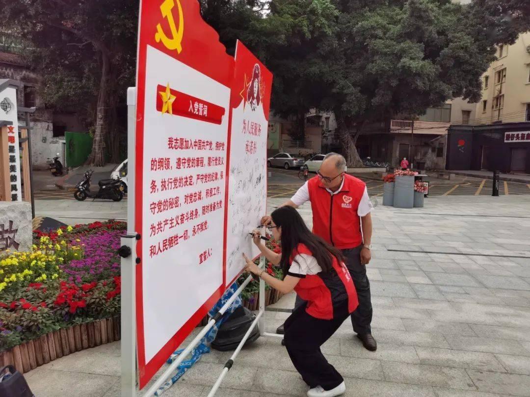 强大的狮子拼图